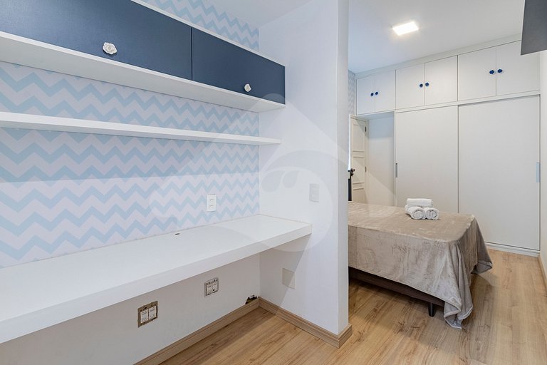 2 min from Copacabana Beach | Spacious & Renovated