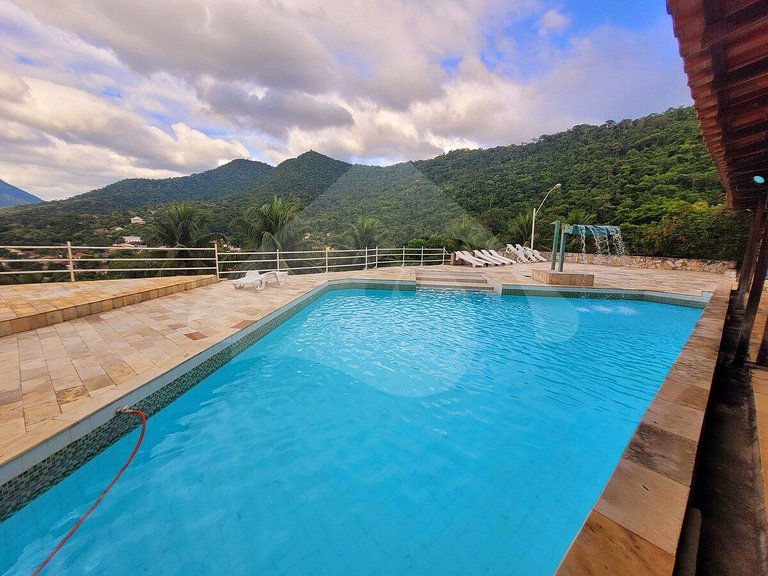 10 Hab. | Piscina con cascada y vista única