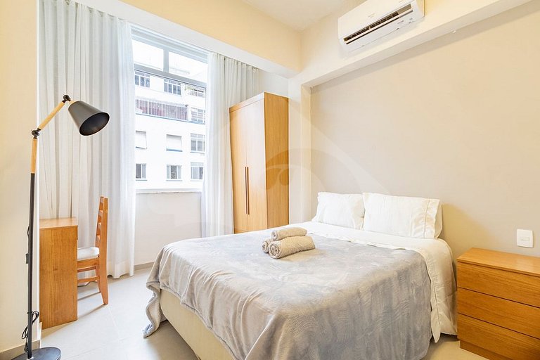 2-min walk from Copacabana beach |Cozy & Renovated