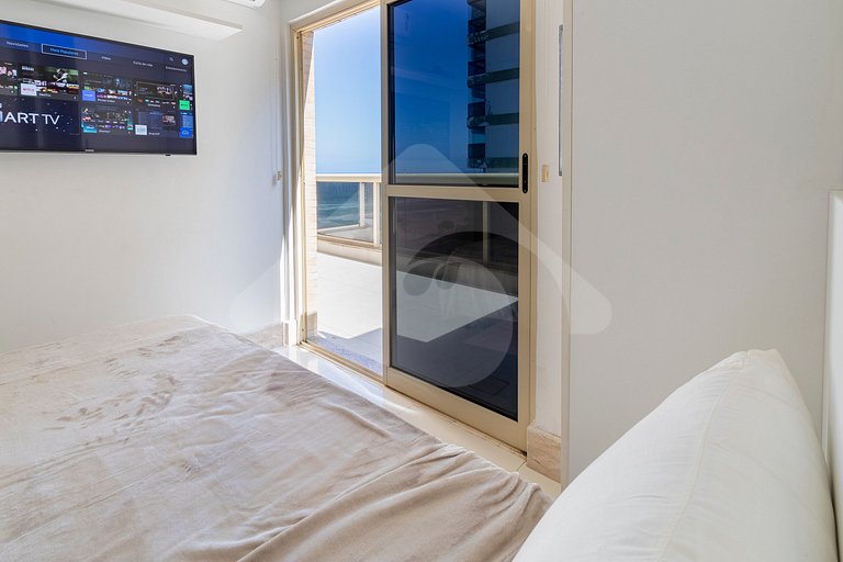 Vista al Mar: Dúplex de Lujo con Área Gourmet