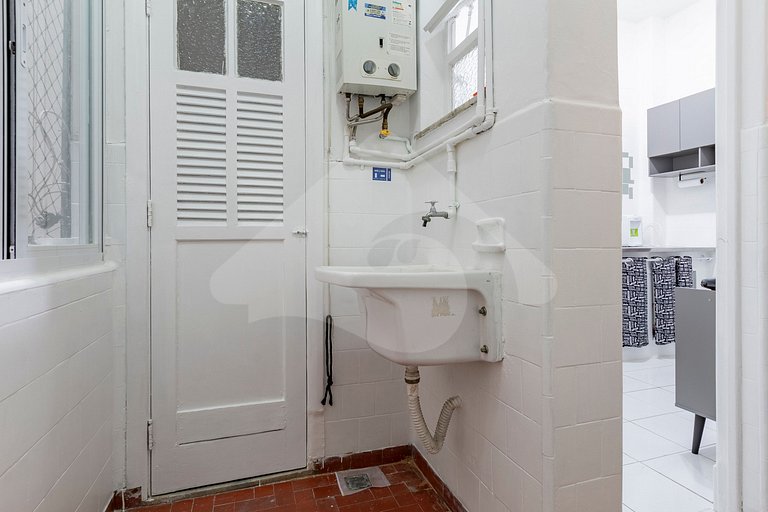 5 min a pé da Praia de Copa | Decorado e Renovado
