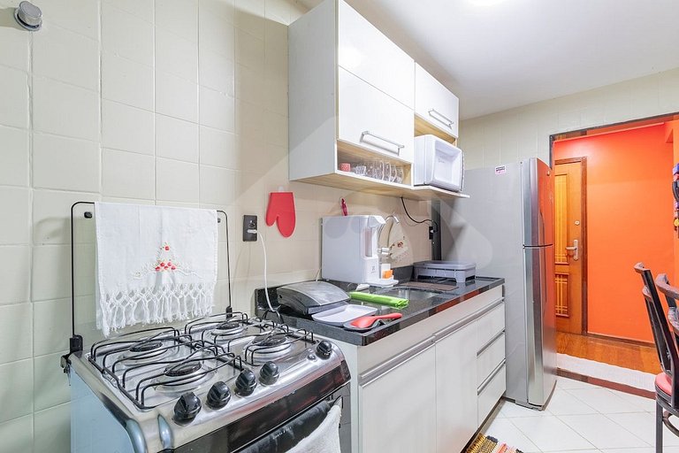 Cozy and renovated | Pool and sports court