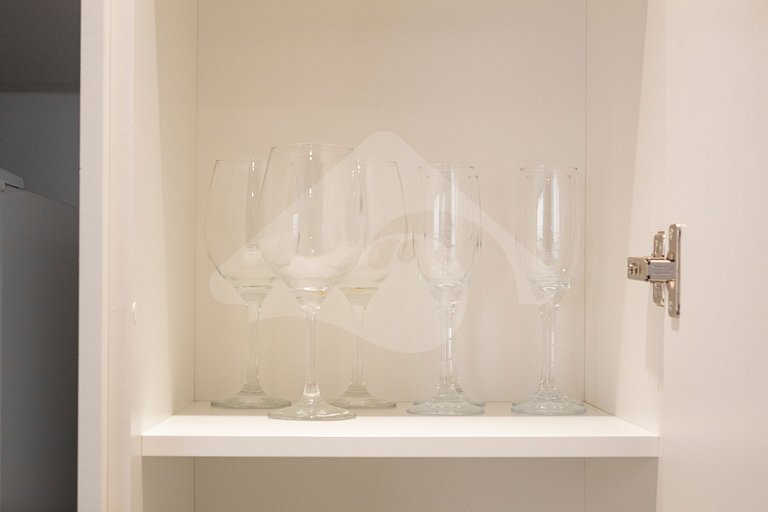 8 minutes walk from the subway | Renovated and Cozy