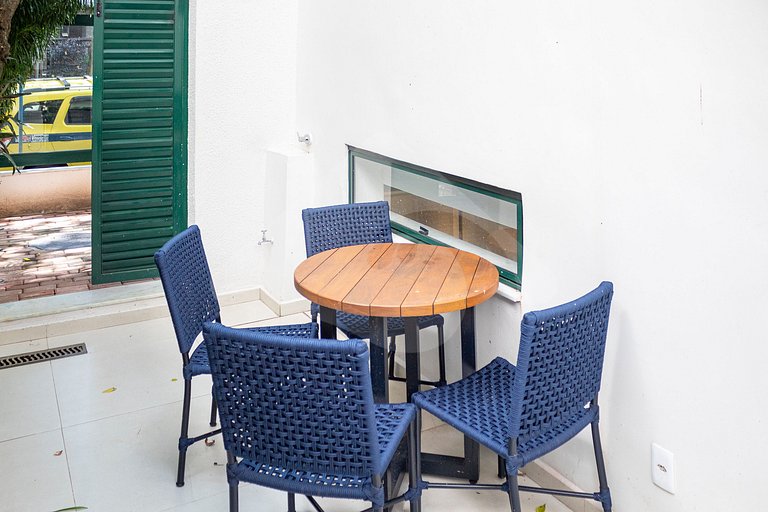 Copacabana near the Beach and Subway | Cozy