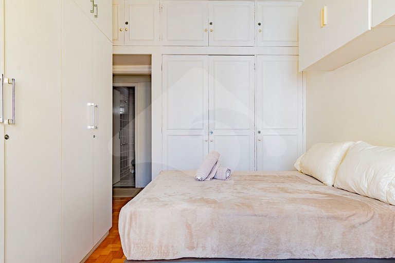 4 min from Copacabana Beach | Spacious and Cozy