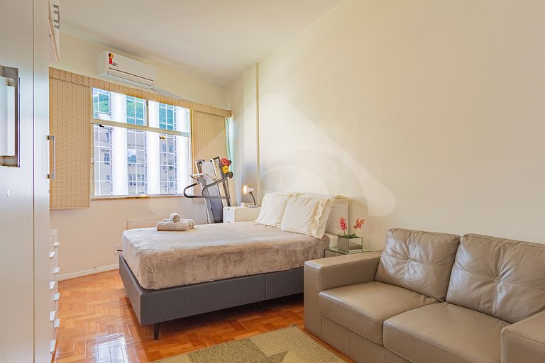 4 min from Copacabana Beach | Spacious and Cozy