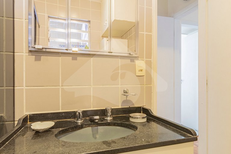 4 min from Copacabana Beach | Spacious and Cozy