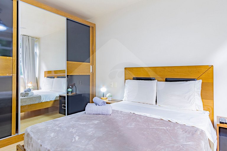 5 min walking to Leblon beach | Quiet and Stylish