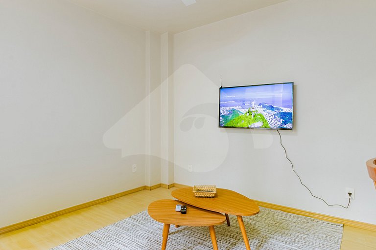 5 min walking to Leblon beach | Quiet and Stylish