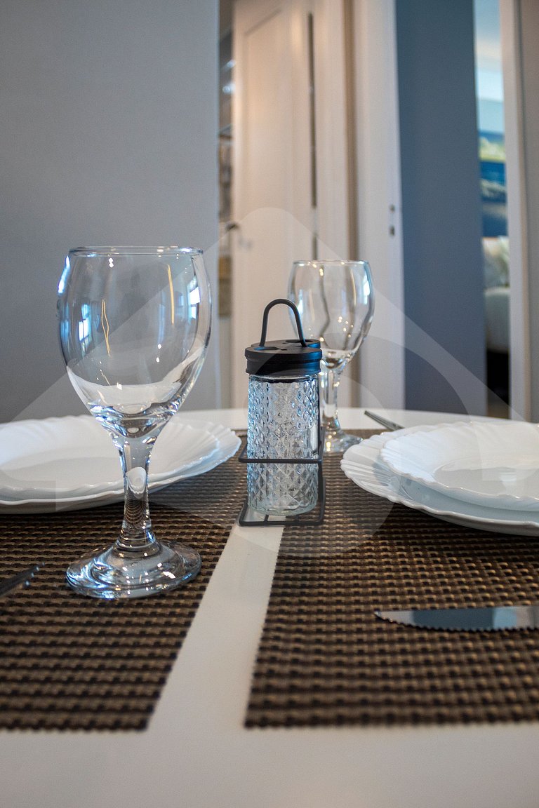 Apartamento na Frente da Praia | Calmo e Decorado