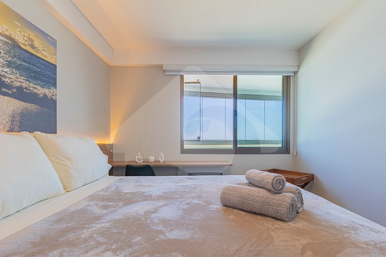 Apartamento na Frente da Praia | Calmo e Decorado