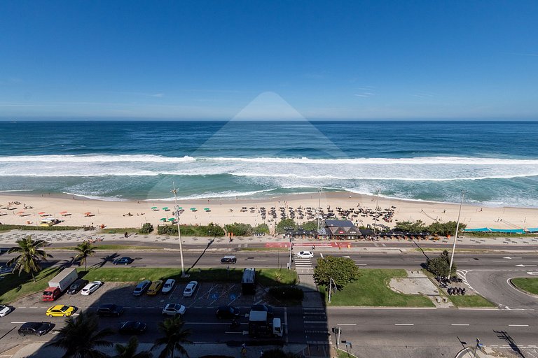 Apartamento na Frente da Praia | Calmo e Decorado