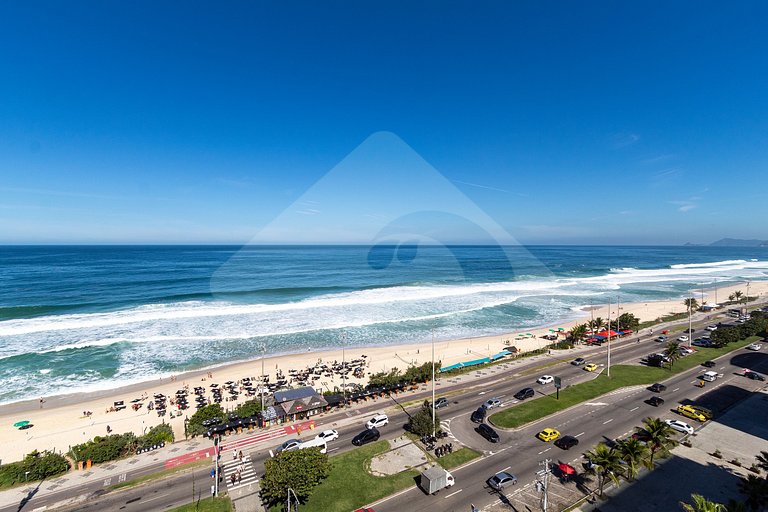 Apartamento na Frente da Praia | Calmo e Decorado