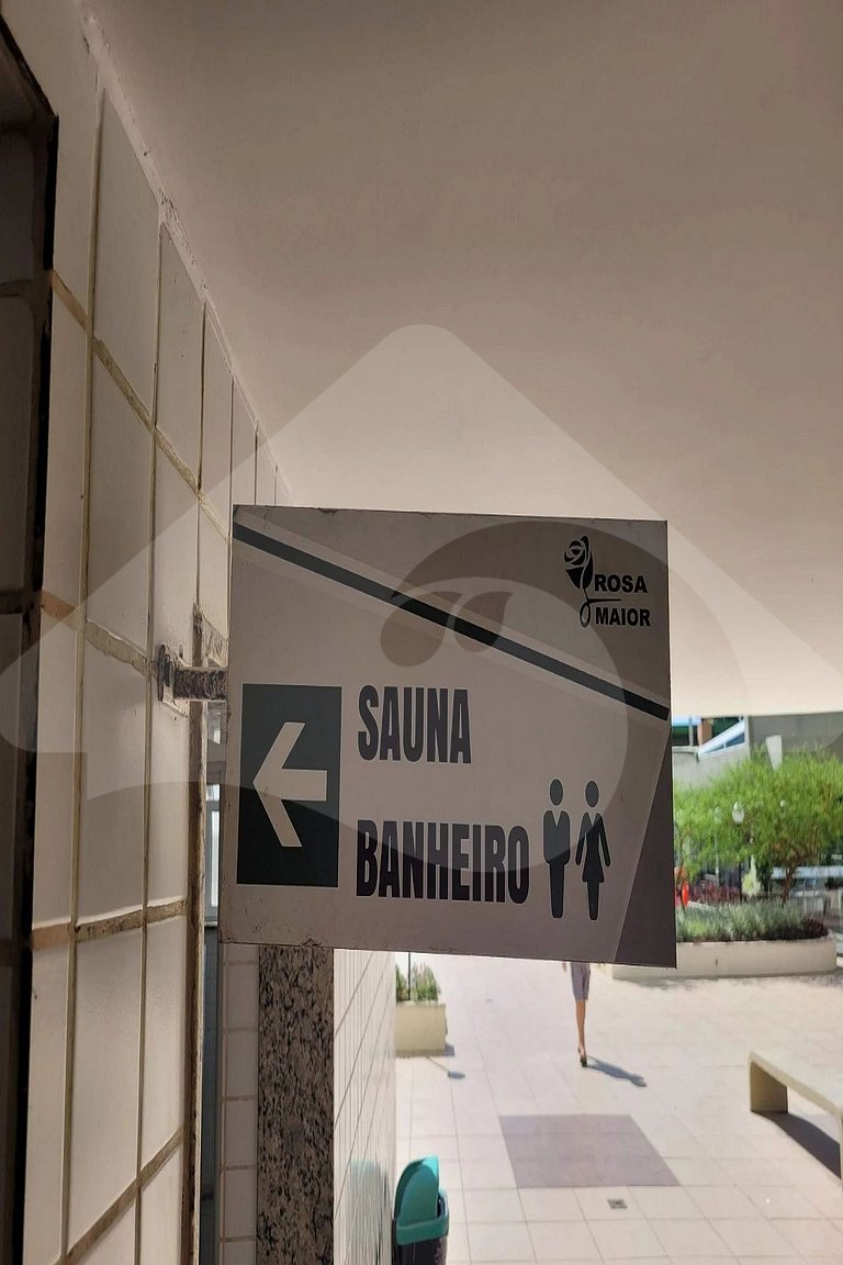 Linda Vista c/ Varanda e Banheira a 8 min da praia