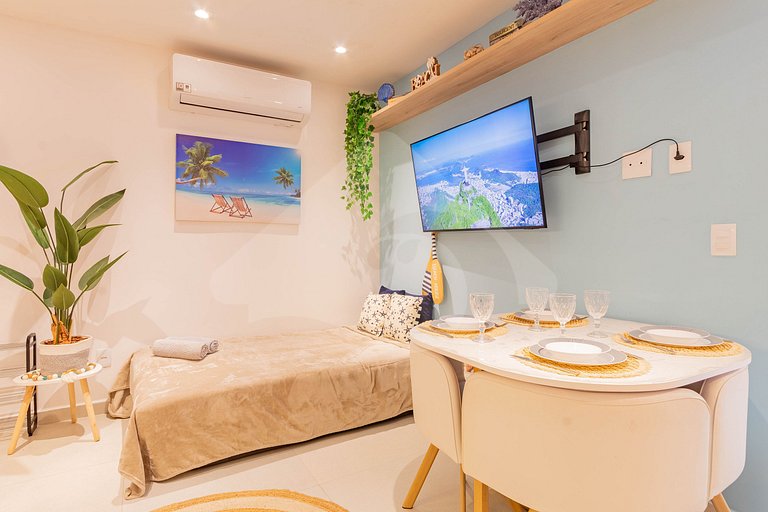 Copacabana near the Beach and Subway | Cozy