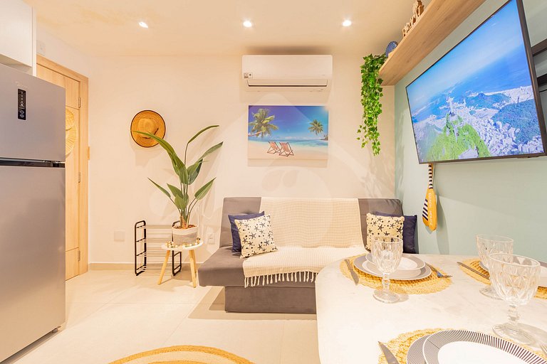 Copacabana near the Beach and Subway | Cozy